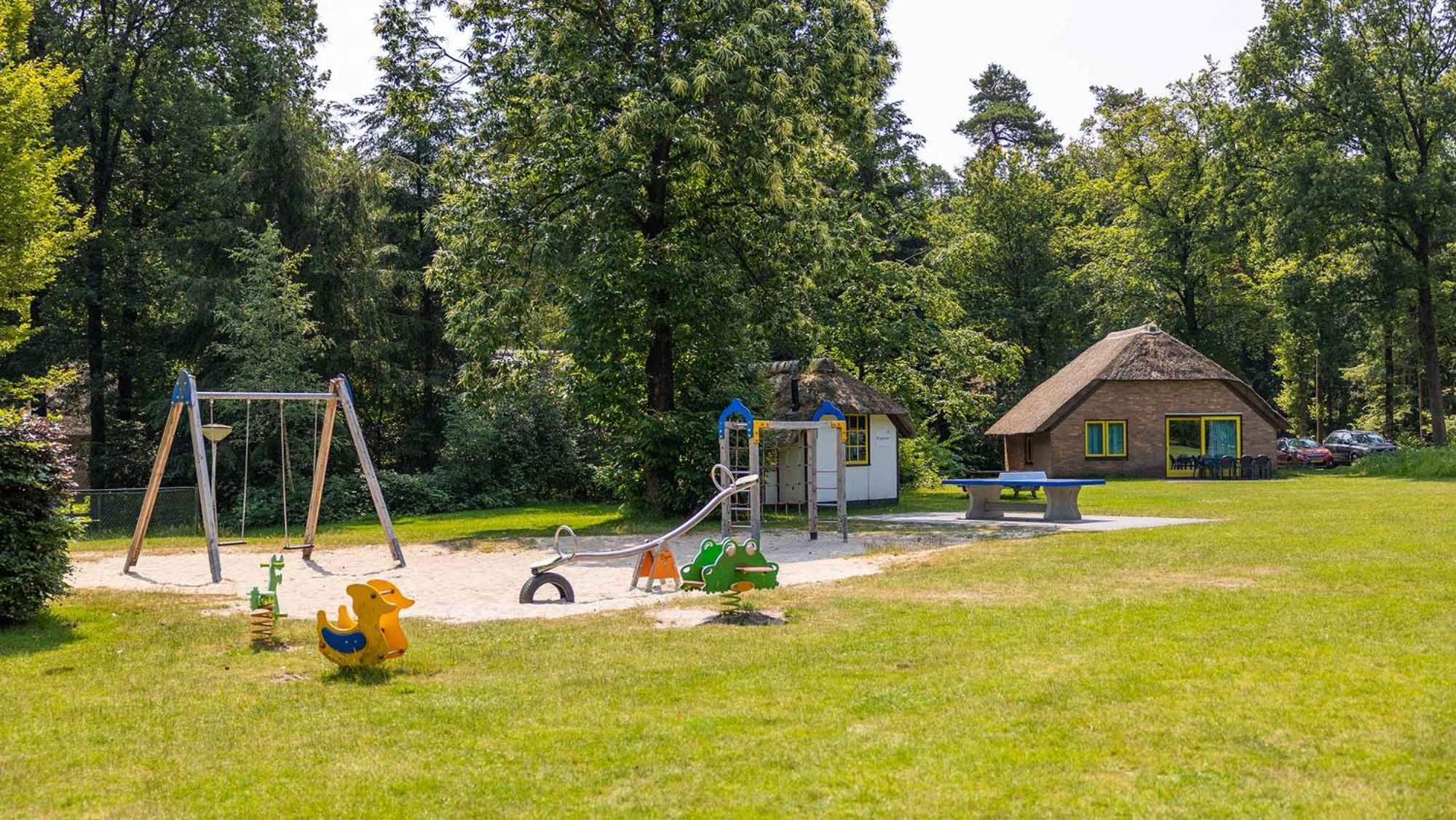 Molecaten Park De Leemkule Hattem Bilik gambar
